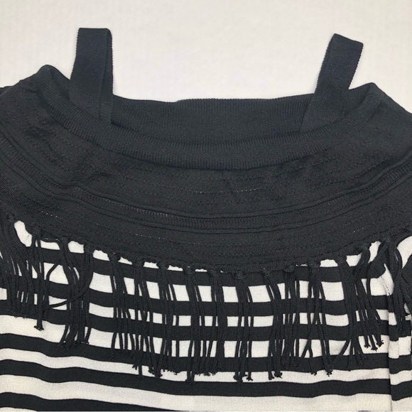 ⭐️NEW⭐️White House Black Market WHBM Strip Off-The-Shoulder Fringe Tunic Sweater - Picture 4 of 7
